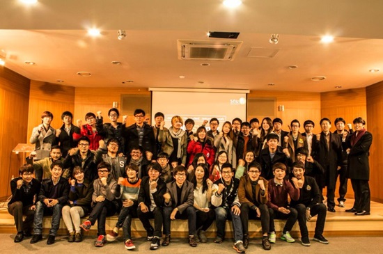 서울대학교 학생 벤처 네트워크 학생들