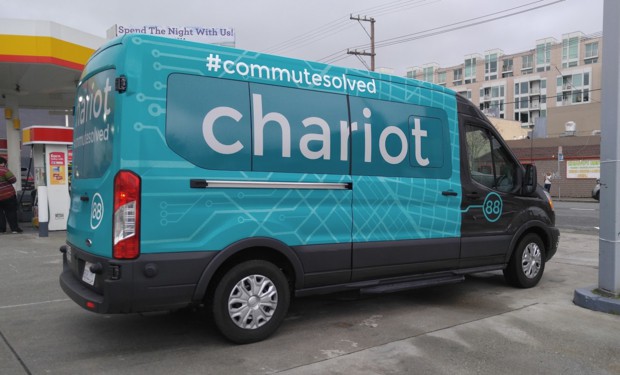 사진설명 : 샌프란시스코에는 이미 콜버스와 유사한 형태인 ‘채리엇버스’가 활발하게 운행되고 있다. 스마트폰앱으로 신청해서 타는 버스다.
