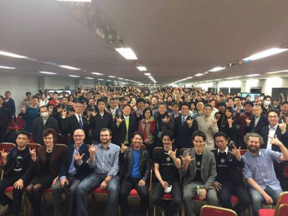 찰스 호스킨슨의 일본 강연 모습