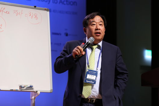 "창업 결국 어떻게 살 것인가의 문제"