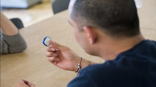 185개국에서 사용 가능 ‘GPS 위치 추적기’