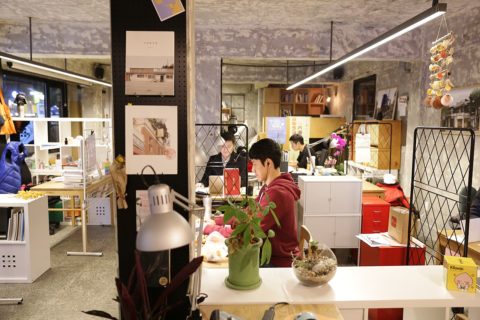 폐업한 PC방이 공유공간으로 '환골탈태'