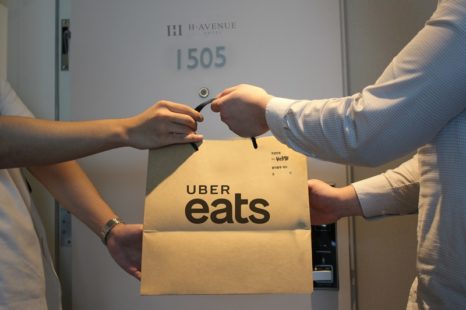 야놀자에서 우버이츠 맛본다