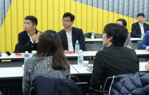 "모바일로 만드는 자막, 수익은 거들뿐"