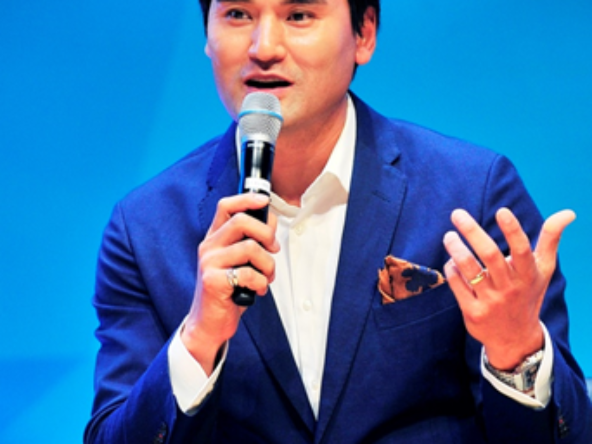 스타트업에 투자하는 테크셀러스터