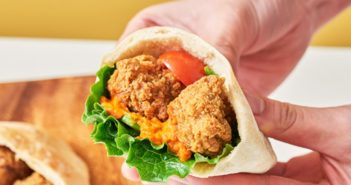 위미트와 어글리어스의 식물성 케밥 상품