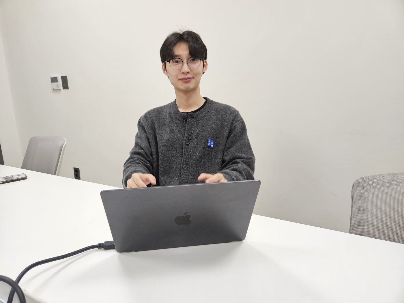 실시간 대화 기록 AI 서비스 '티로'...인류의 대화 방식의 패러다임을... - 뉴스 썸네일 이미지