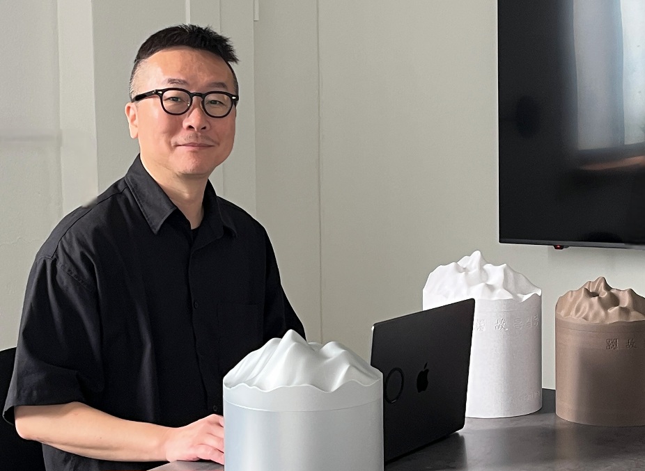 墓地をクラウドに移すデザイナー、ユン・サンウォン・アフターライフ